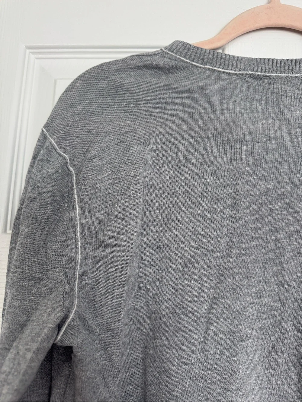 Banana Republic Men’s Gray V-Neck Silk/Linen/Cotton Sweater